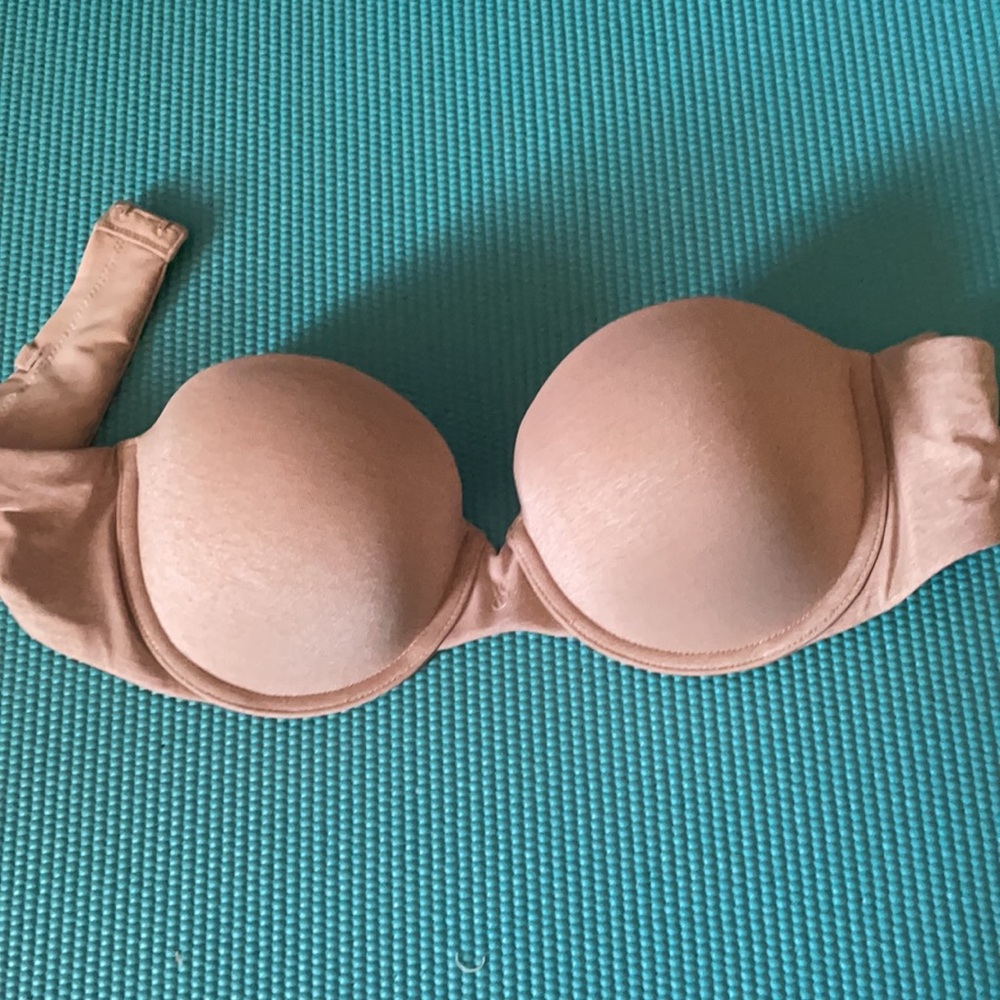 Victoria’s Secret strapless bra - 36B